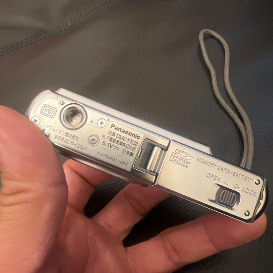 パナソニック Panasonic LUMIX DMC-FX33 バッテリー付属
