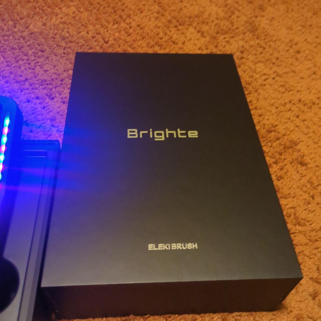 Brighte ELEKI BRUSH EMS機能付きヘアブラシ