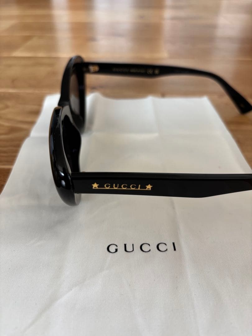 ⭐︎：【新品未使用】GUCCI キャットアイサングラス※鑑定書カード付