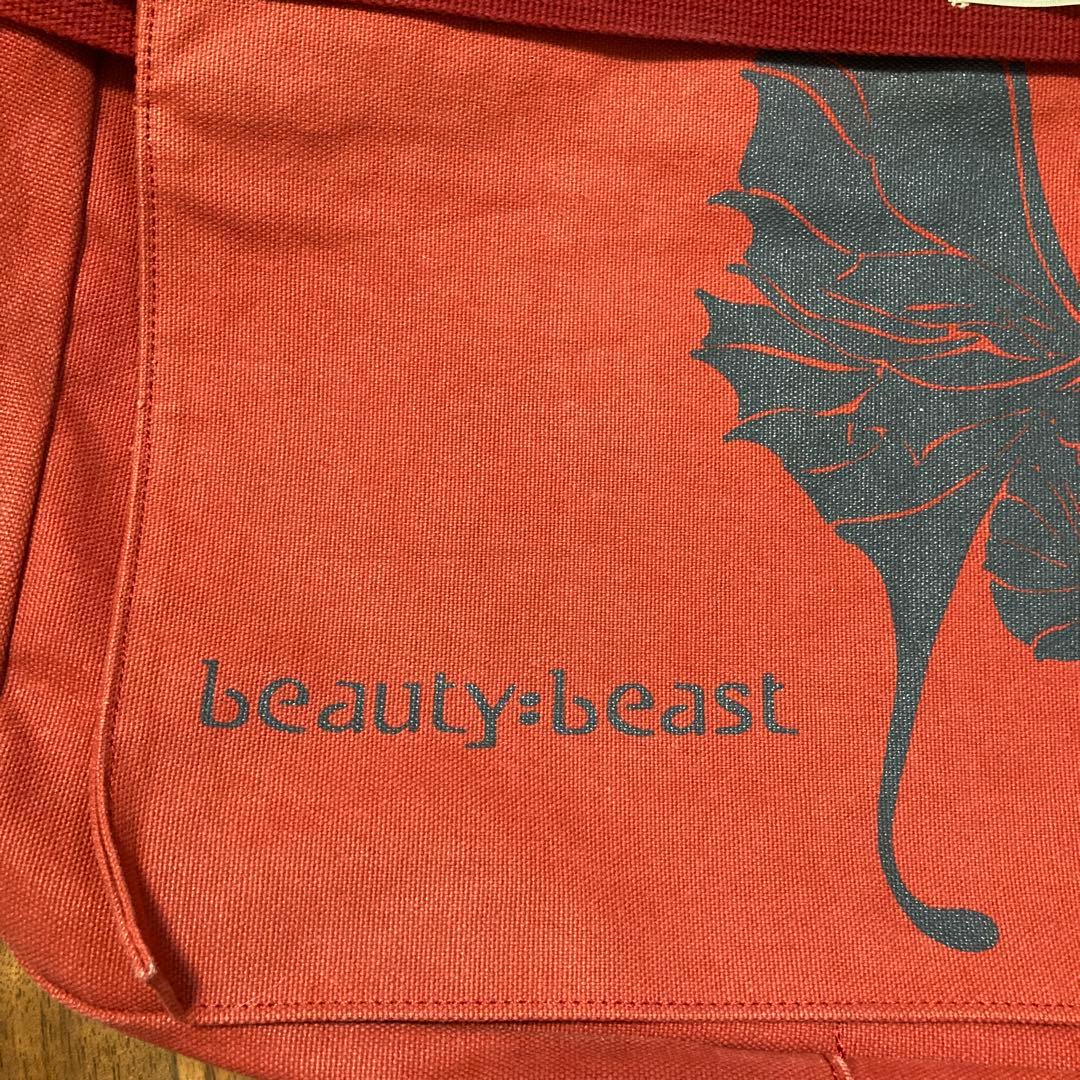 beauty-beast メッセンジャーバッグ 赤