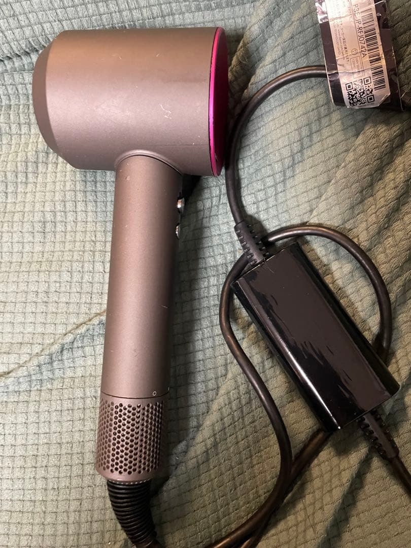 ダイソン　ドライヤー　HD08 メンテナンス済み