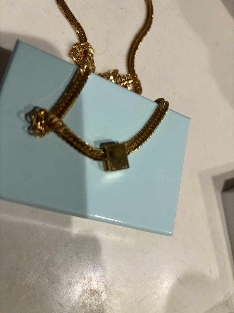 18金ペンダントトップボックス付き