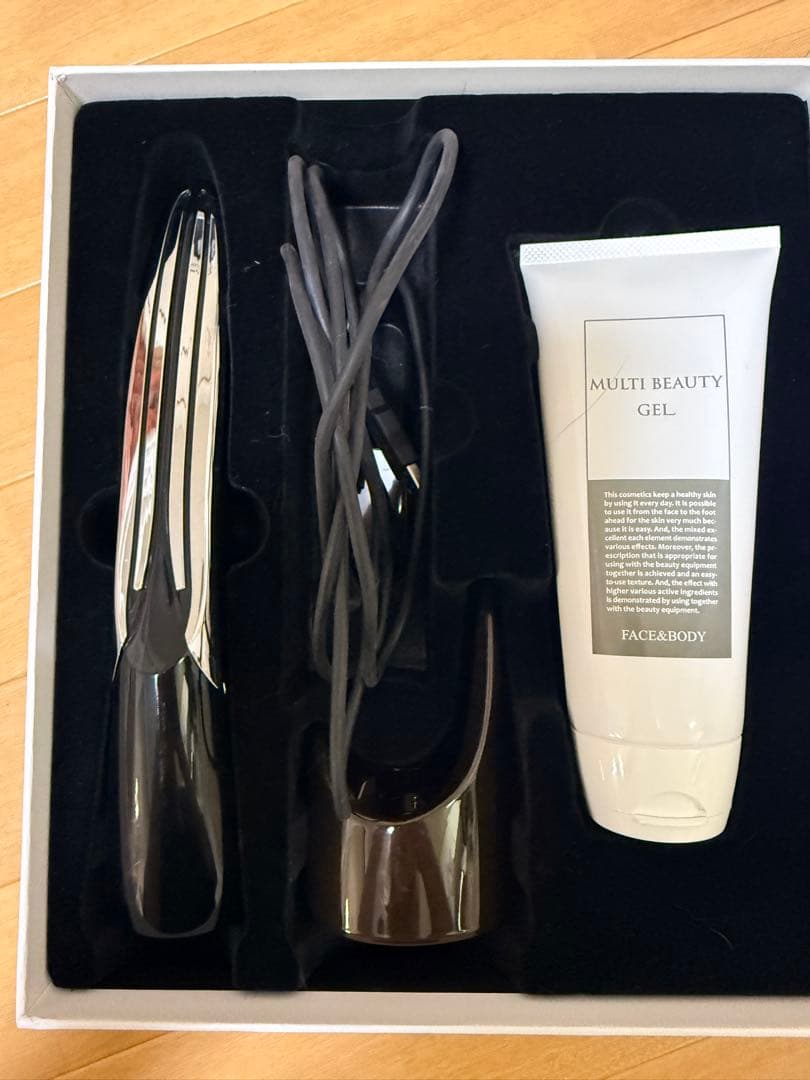 【美品】パイラナイト PYR KNIGHT 美顔器・美容器