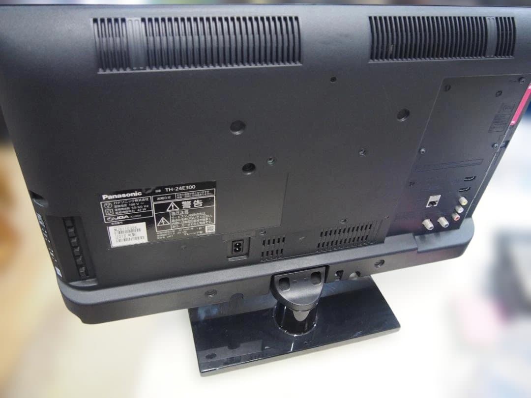 中古　パナソニック　液晶TV　TH-24E300 2018年