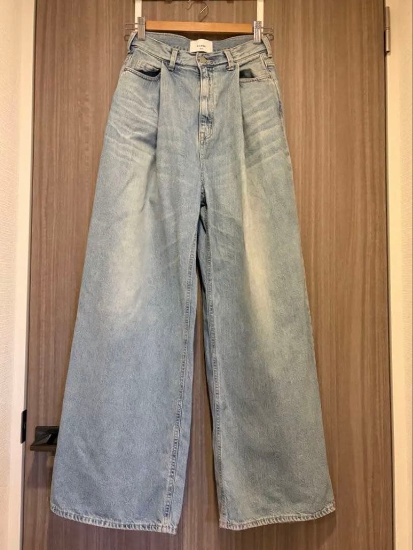 美品 CLANE Suzu Hirose デニムパンツ 1 タックワイドデニム