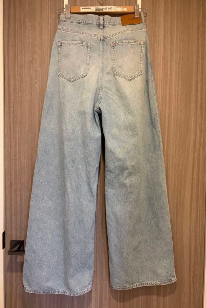 美品 CLANE Suzu Hirose デニムパンツ 1 タックワイドデニム