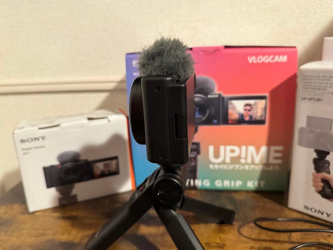 SONYVLOGCAMZV-1G　グリップキット・バッテリー2個・SD128GB