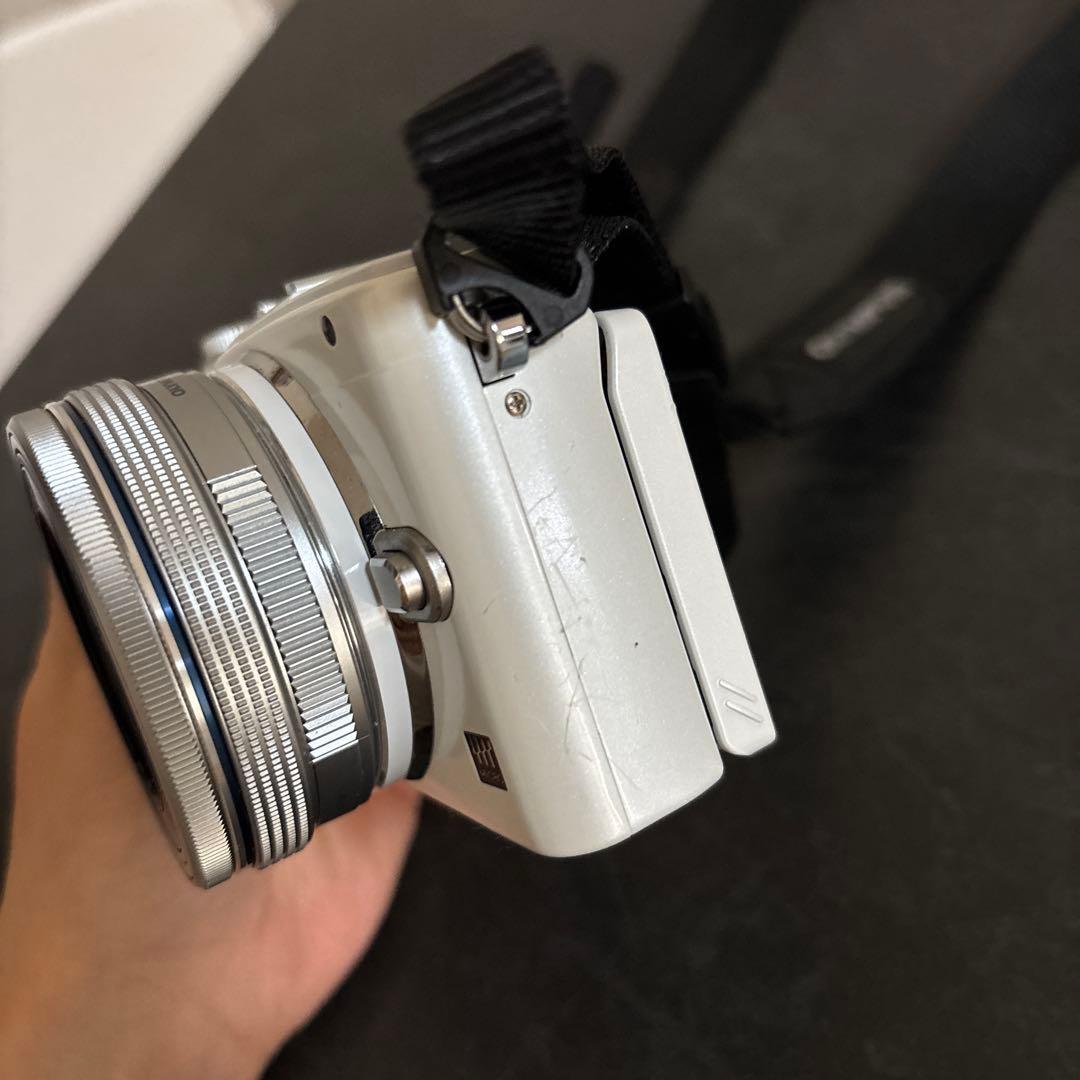 デジタルカメラ OLYMPUS PEN Lite E-PL6