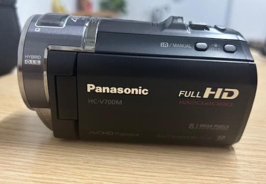 【通電確認済】Panasonic パナソニック HC-V700M　ビデオカメラ