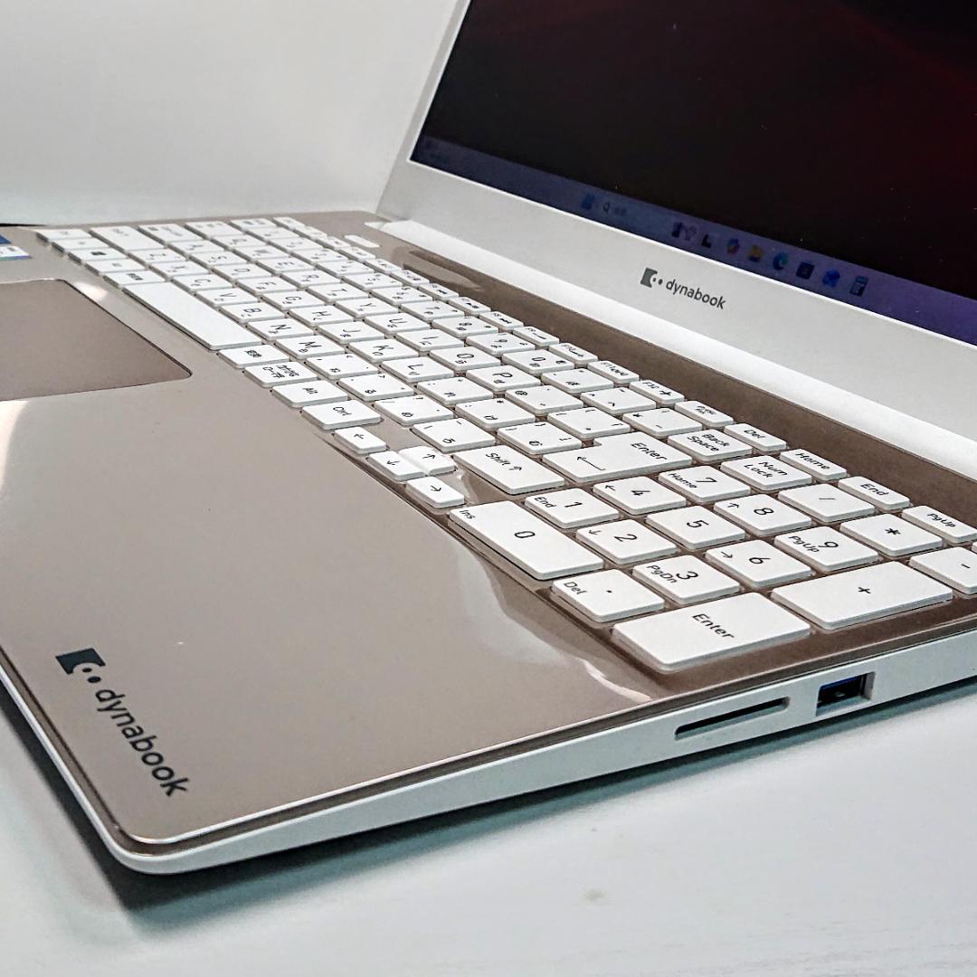 超美品！Dynabook C7/P第11世代Core i7 [433]