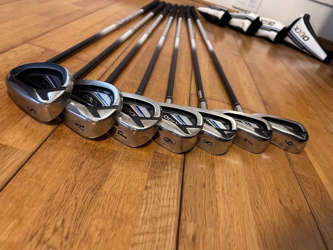 【美品】ゼクシオXXIO12ゴルフ11本セットバック付