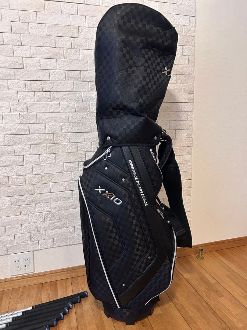 【美品】ゼクシオXXIO12ゴルフ11本セットバック付