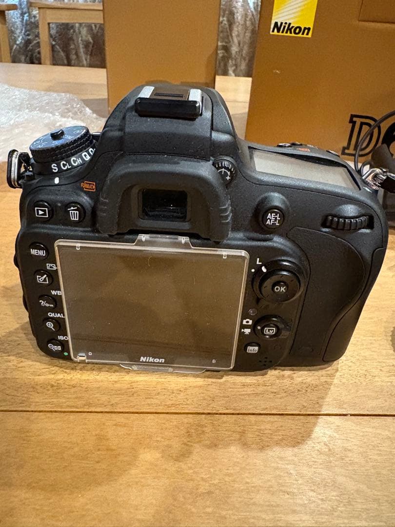 Nikon D610 一眼レフ 高速連写 フルサイズと単焦点レンズ