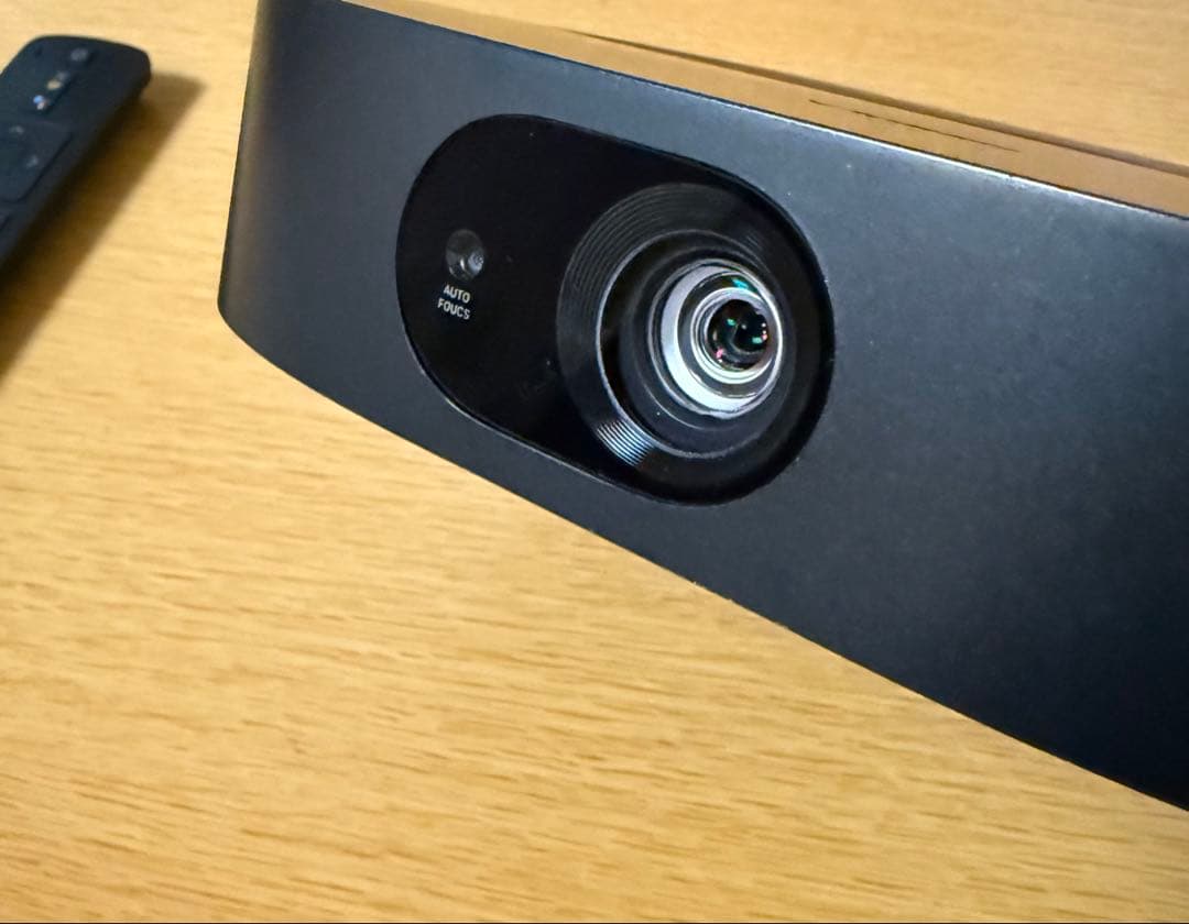 NEBULA Vega プロジェクター