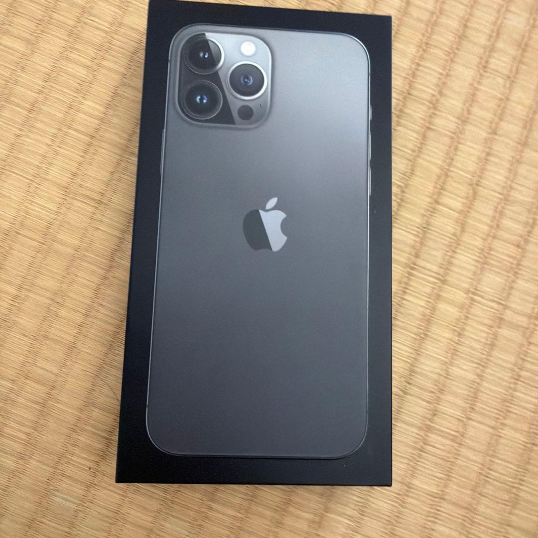 Apple iPhone 13 Promax 本体　SIMフリー　512GB
