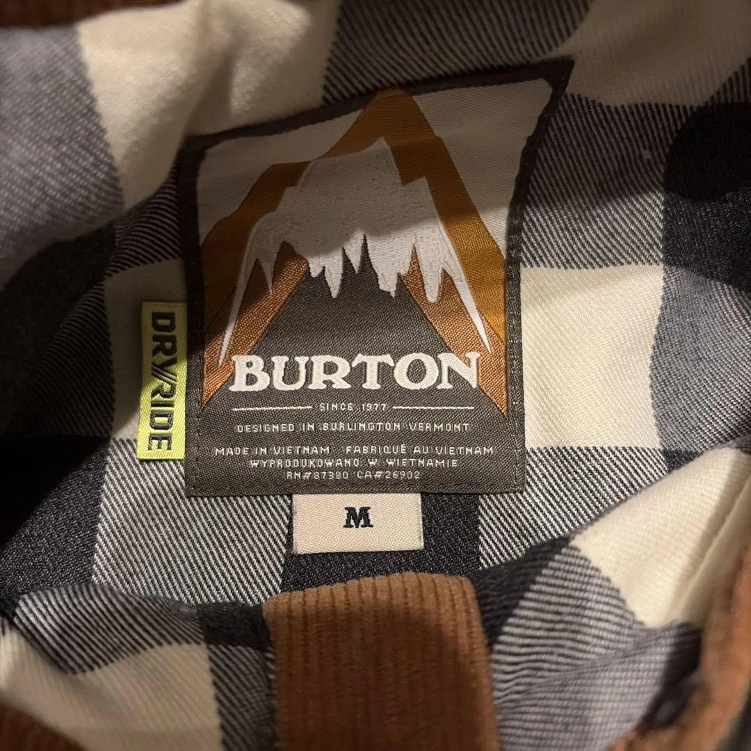 Burton スノボード　ウェア M ベルト＋パンツ付き