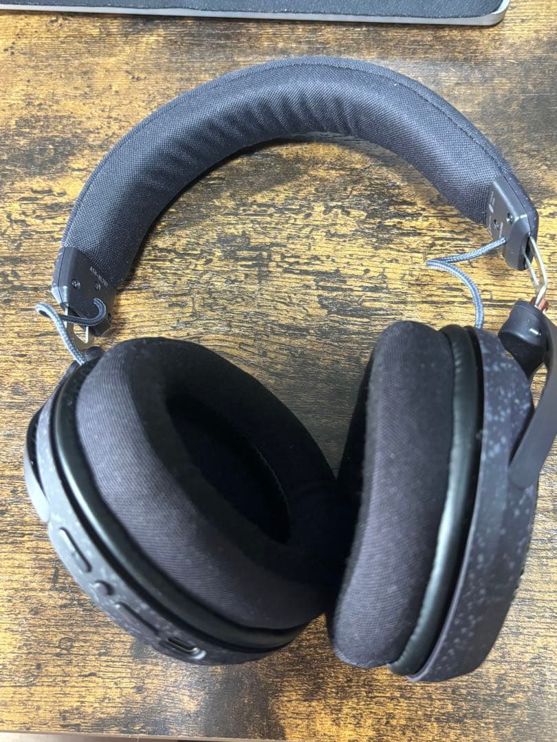 【極美品】オーディオテクニカ ワイヤレスヘッドホン ATH-HL7BT