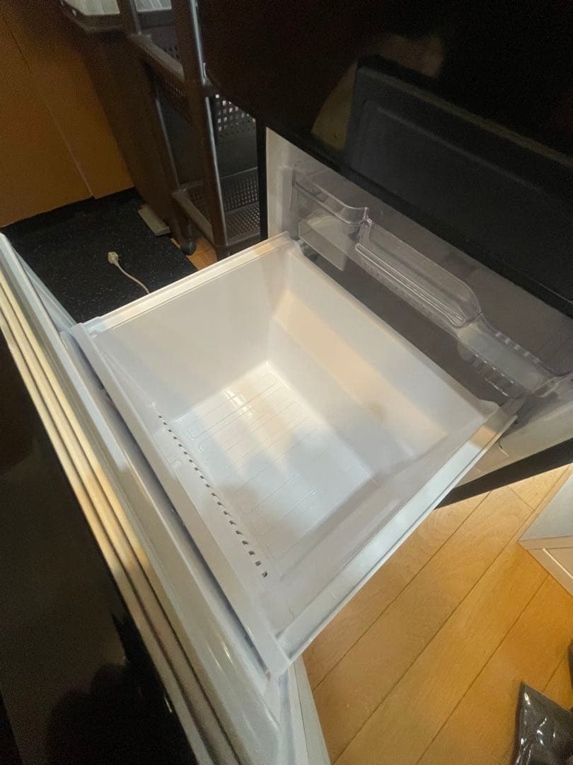 三菱 ノンフロン冷蔵庫 MR-P15Y-B 146L