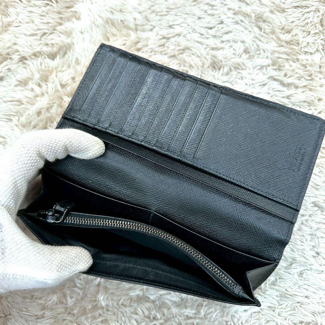 【美品】プラダ 長財布 二つ折り財布 ブラック サフィアーノ
