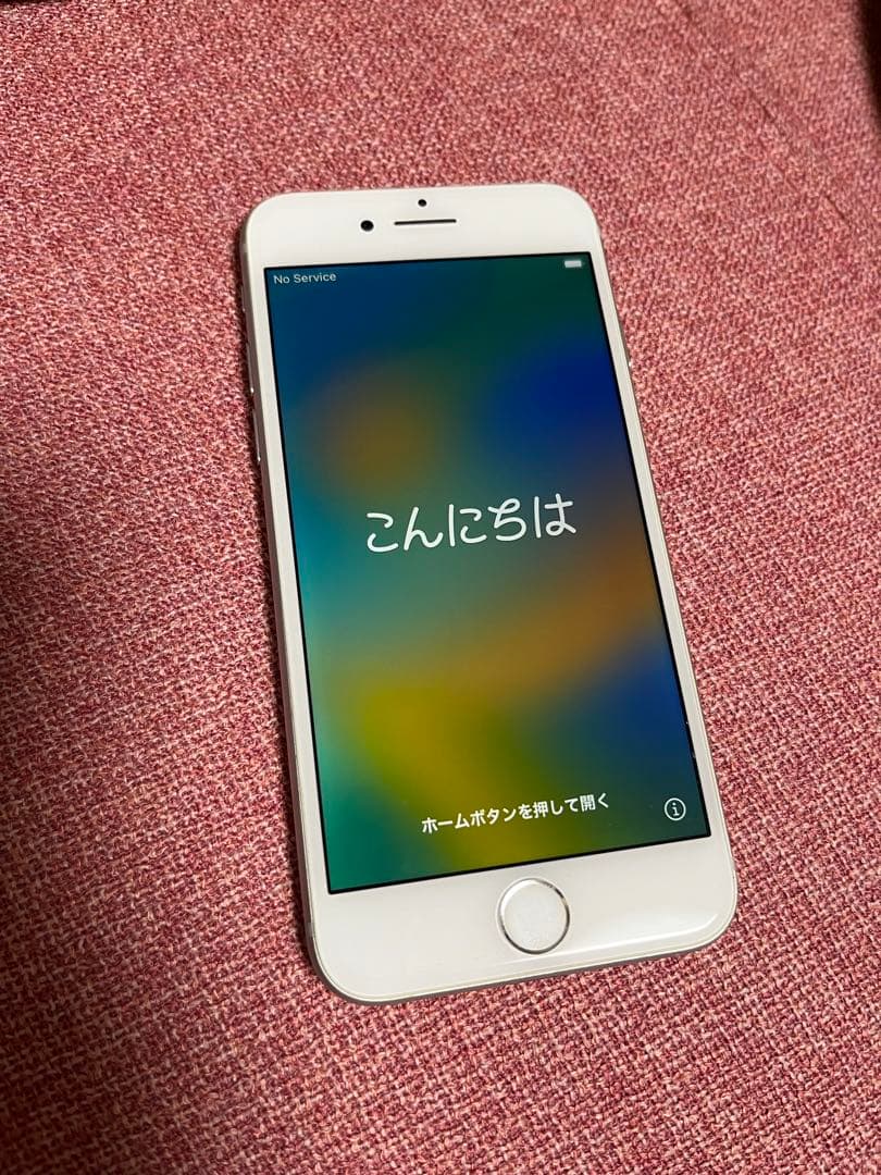Apple iPhone 8 シルバー SIMフリー