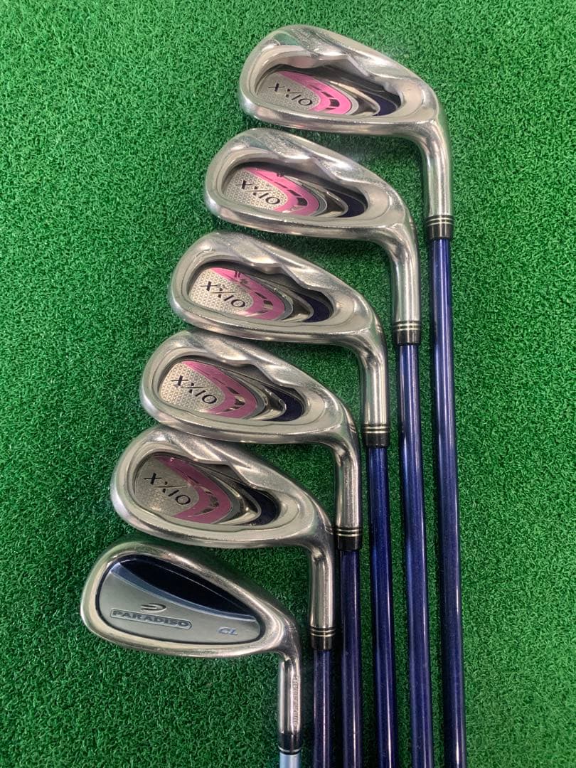 赤い色！XXIO9代目！レディースアイアン