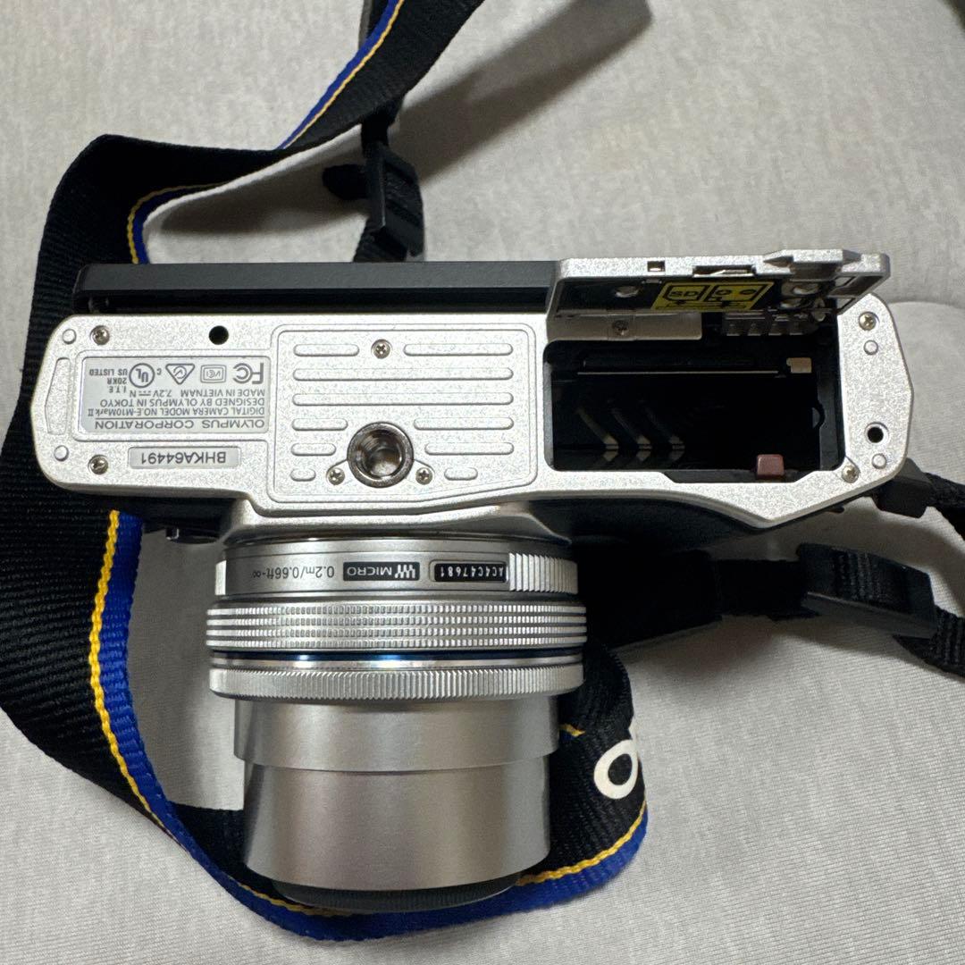 OLYMPUS OM-D E-M10Ⅱミラーレスカメラ