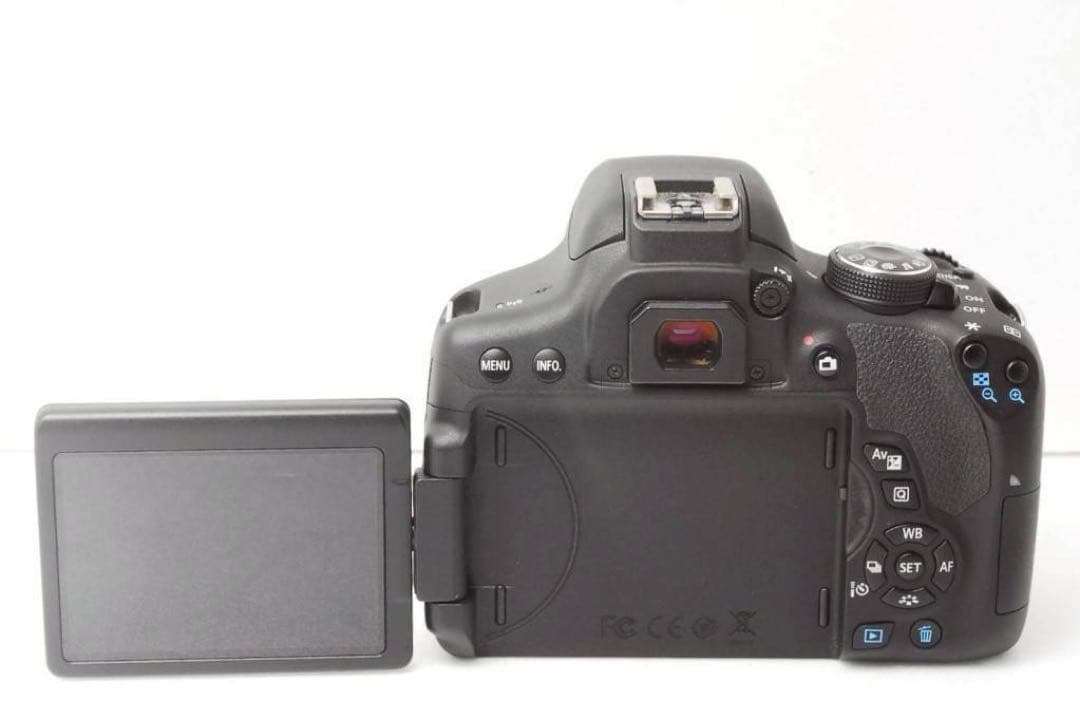 美品✨人気機種✨Canon Kiss X8i 一眼レフ バリアングル スマホ転送