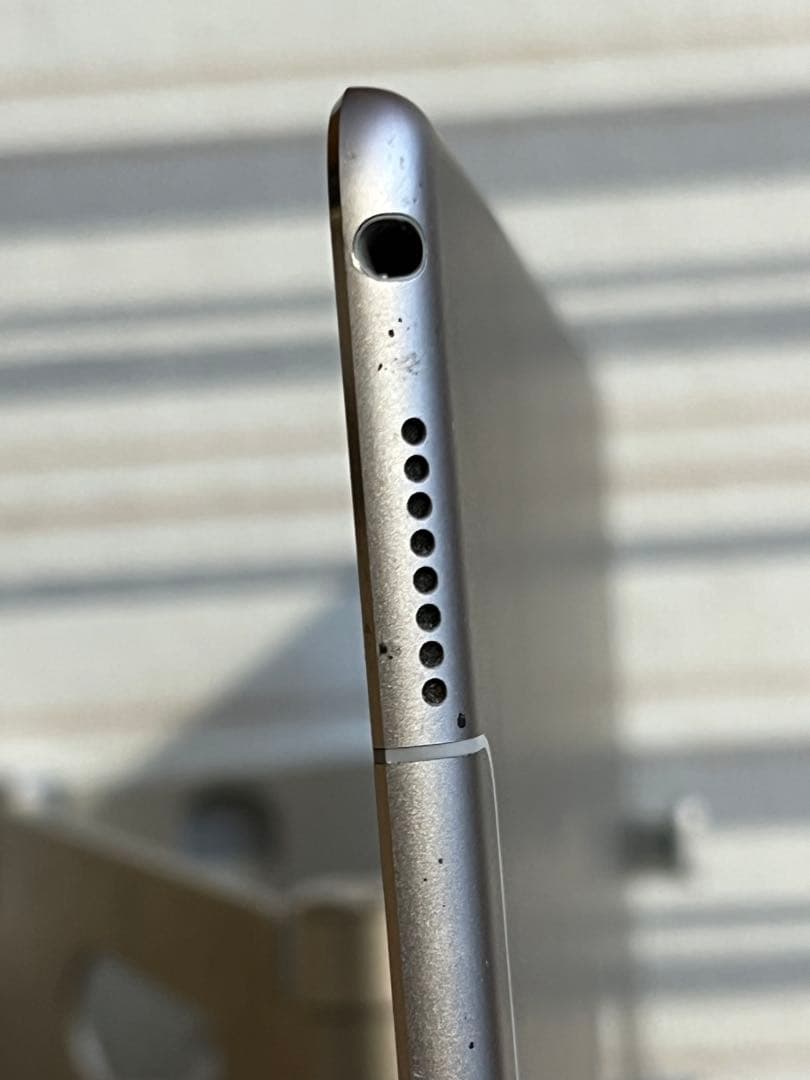 Apple SIMフリー10.5インチ iPad Pro（2017） 64GB