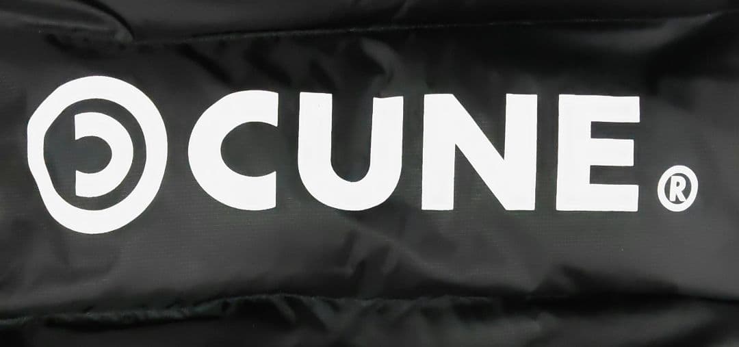 CUNE サイズ2 フード付き ブラックダウンジャケット