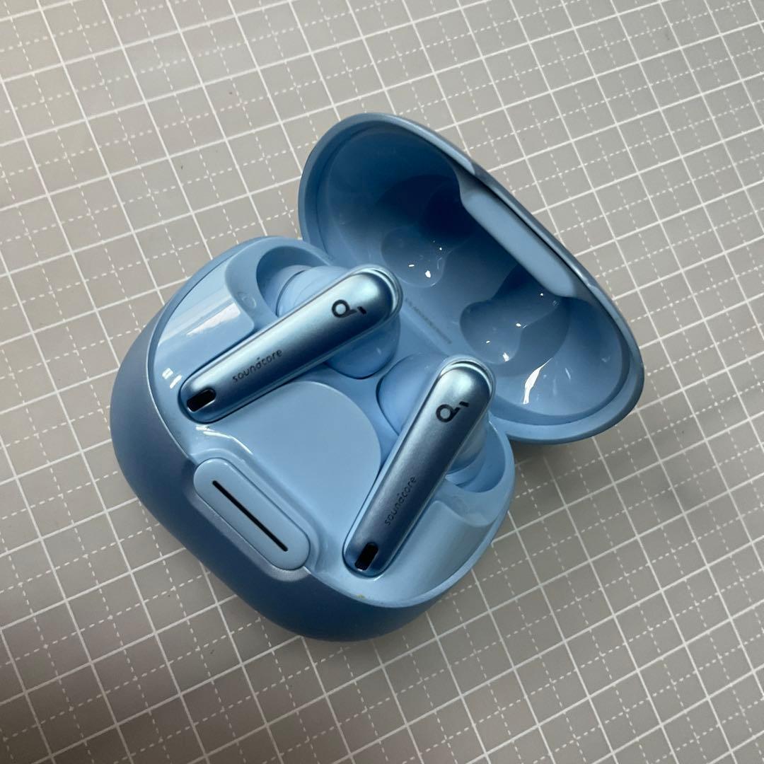 美品　Anker Soundcore Liberty 4 NC スカイブルー