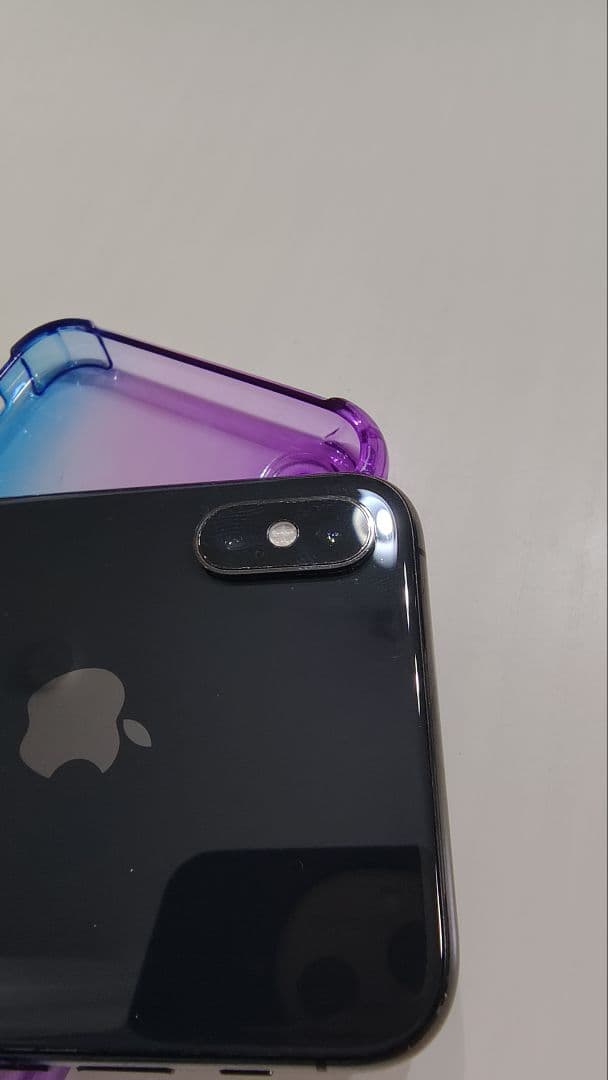 Apple iPhone XS スペースグレー ケース付き