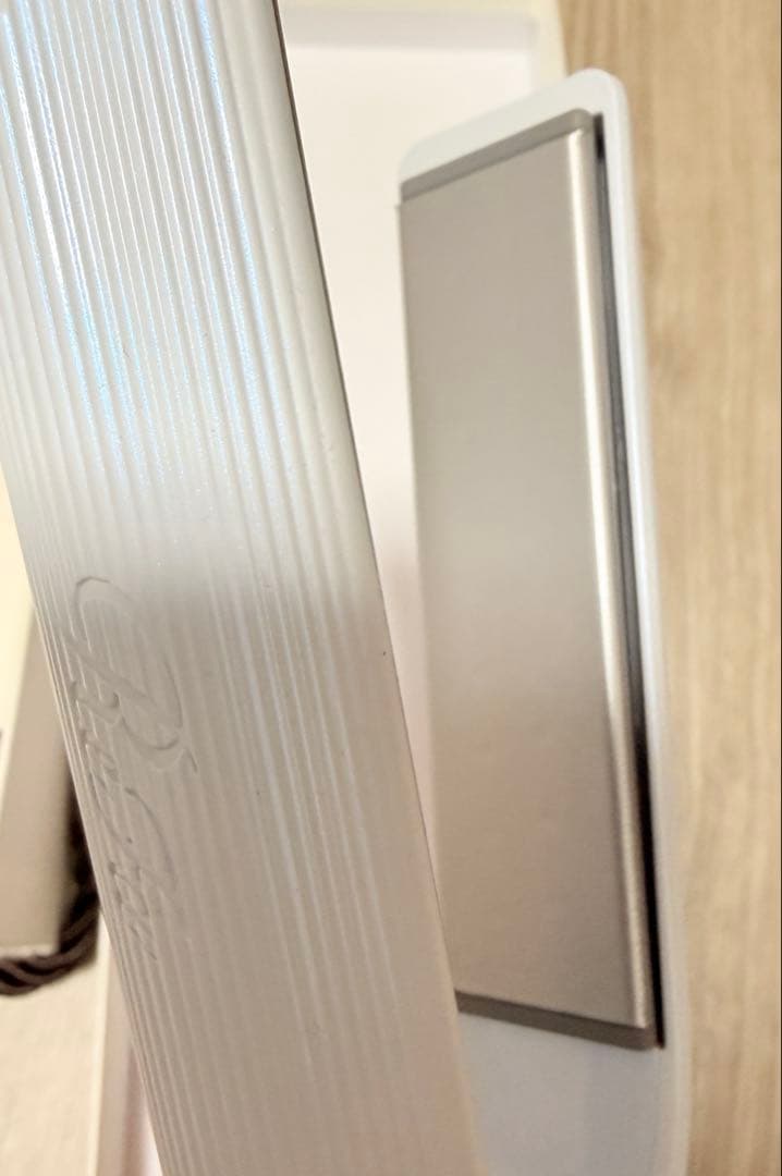 美品　リファビューテックストレートアイロン