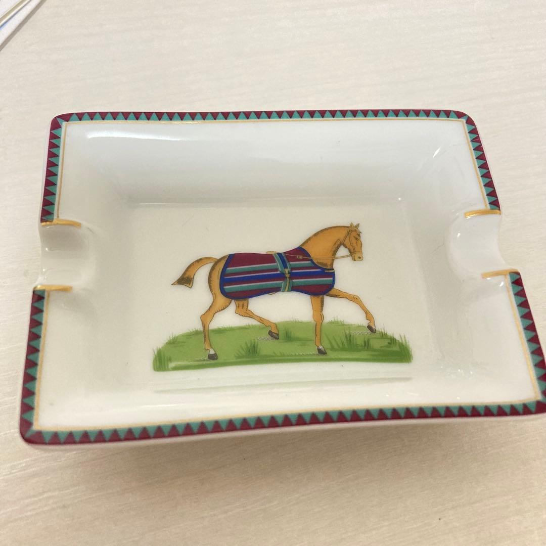 HERMÈS 馬のイラスト 灰皿