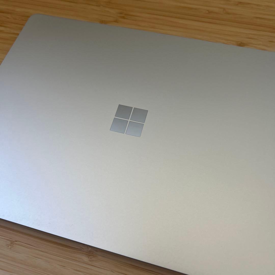 【ほぼ新品】Microsoft Surface Laptop Go 3 プラチナ