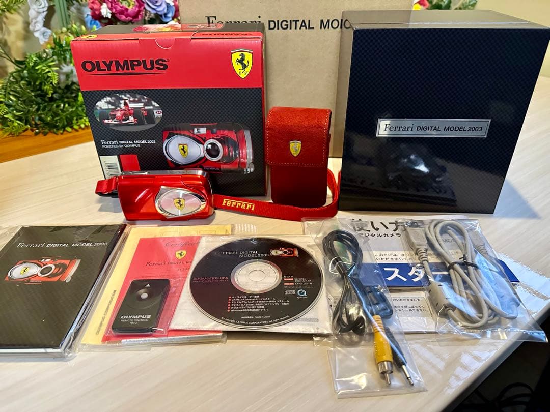 超レア オリンパス フェラーリ デジタルカメラ 2003 限定 不動 ジャンク