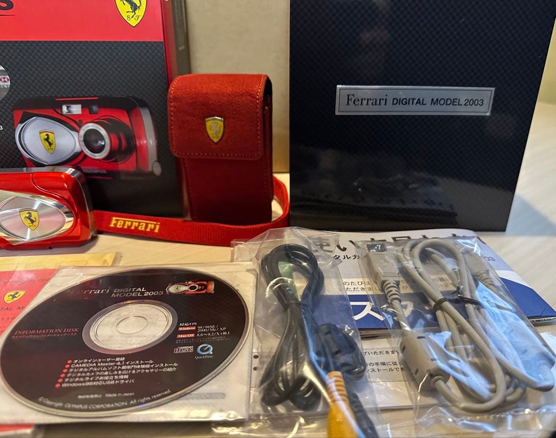 超レア オリンパス フェラーリ デジタルカメラ 2003 限定 不動 ジャンク