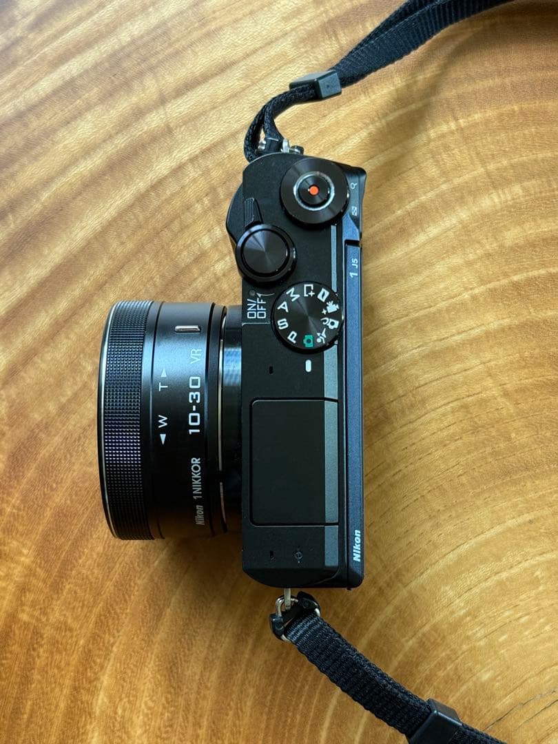 【みい】Nikon 1 J5 ダブルレンズキット