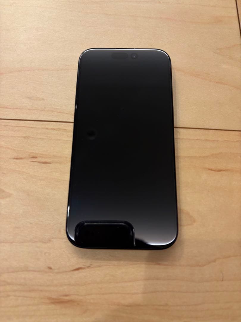【値下げ・極美品】iPhone 15 Pro (新品カバー、フィルム付き)