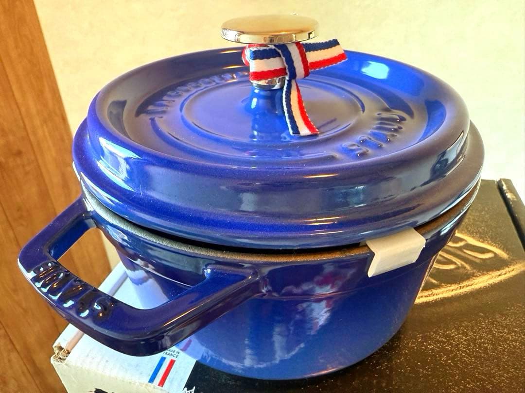 ストウブ希少限定ロイヤルブルー新品ラウンドココット１６ｃｍ箱＆生涯保証付