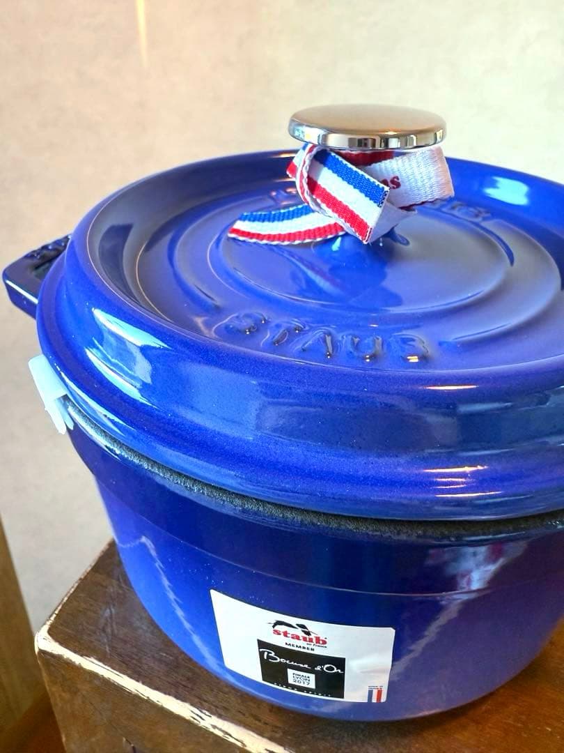 ストウブ希少限定ロイヤルブルー新品ラウンドココット１６ｃｍ箱＆生涯保証付