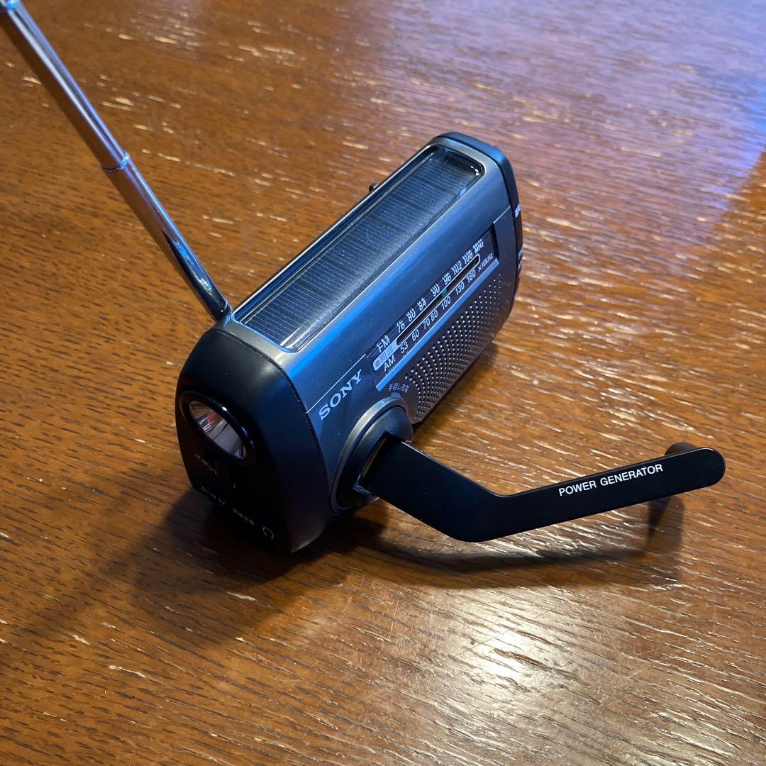SONY 防災ラジオ ライト⭐️ソーラー&手回し&電池