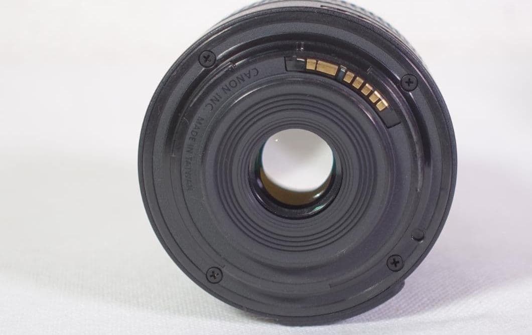 Canon EOS KISS X80 デジタル一眼レフ ジャンク品オークション