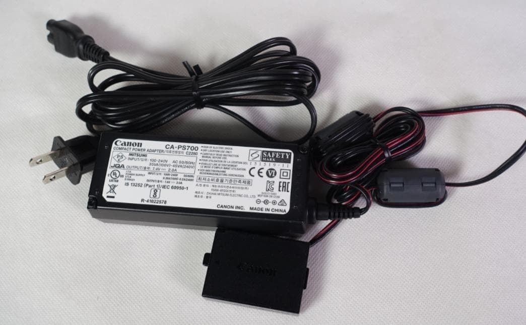 Canon EOS KISS X80 デジタル一眼レフ ジャンク品オークション