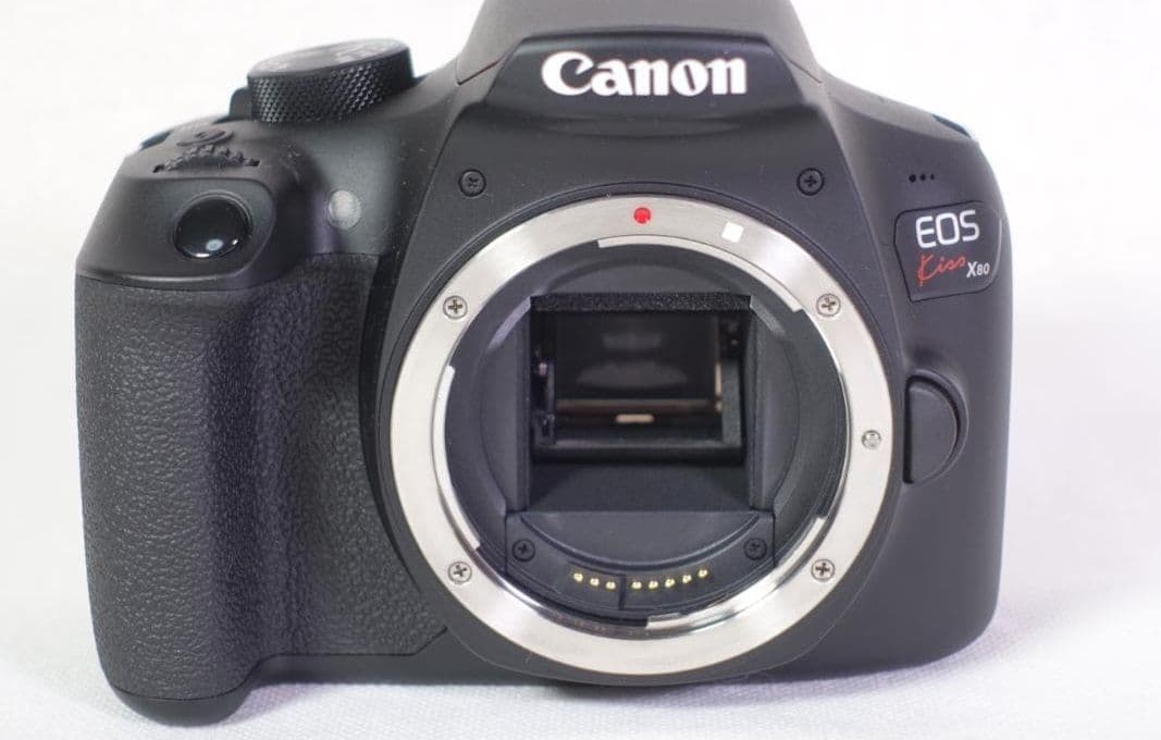 Canon EOS KISS X80 デジタル一眼レフ ジャンク品オークション