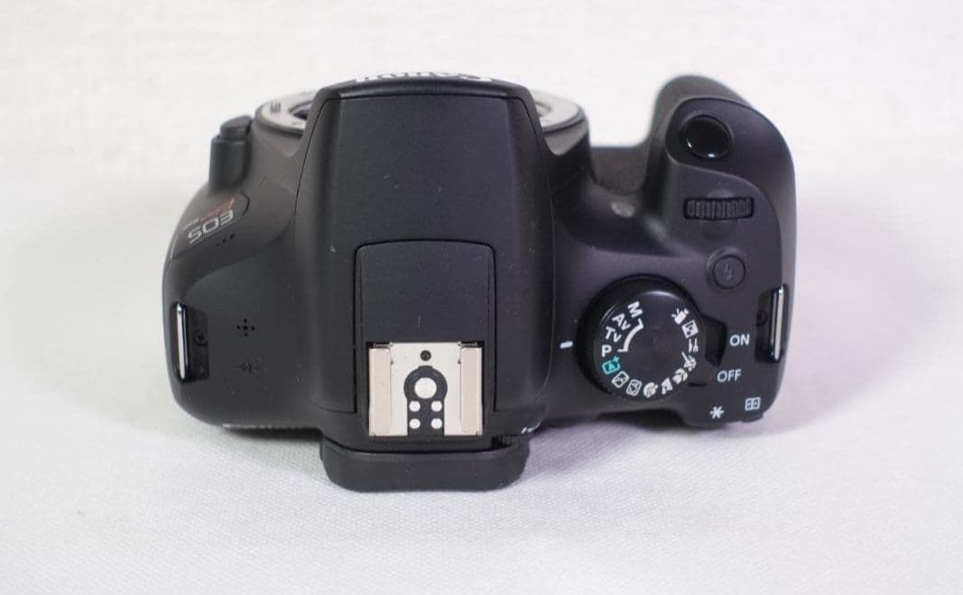 Canon EOS KISS X80 デジタル一眼レフ ジャンク品オークション