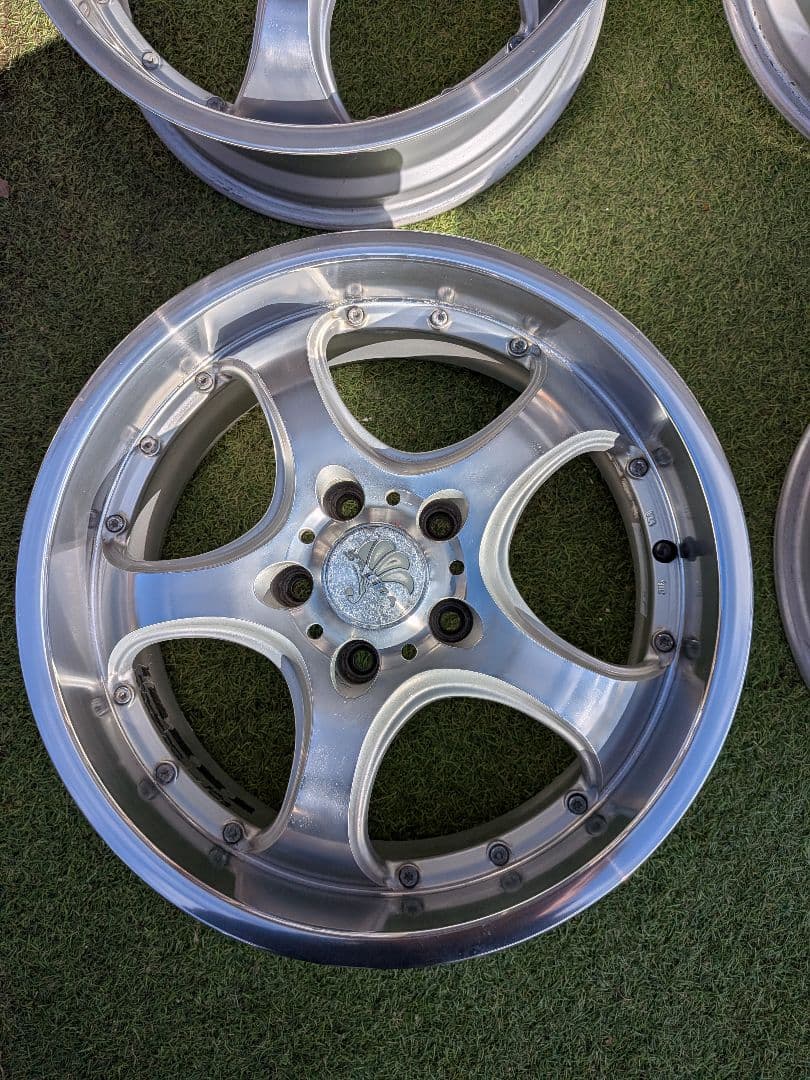 深リム17インチ7J +42 PCD114.3 5穴 4本セット