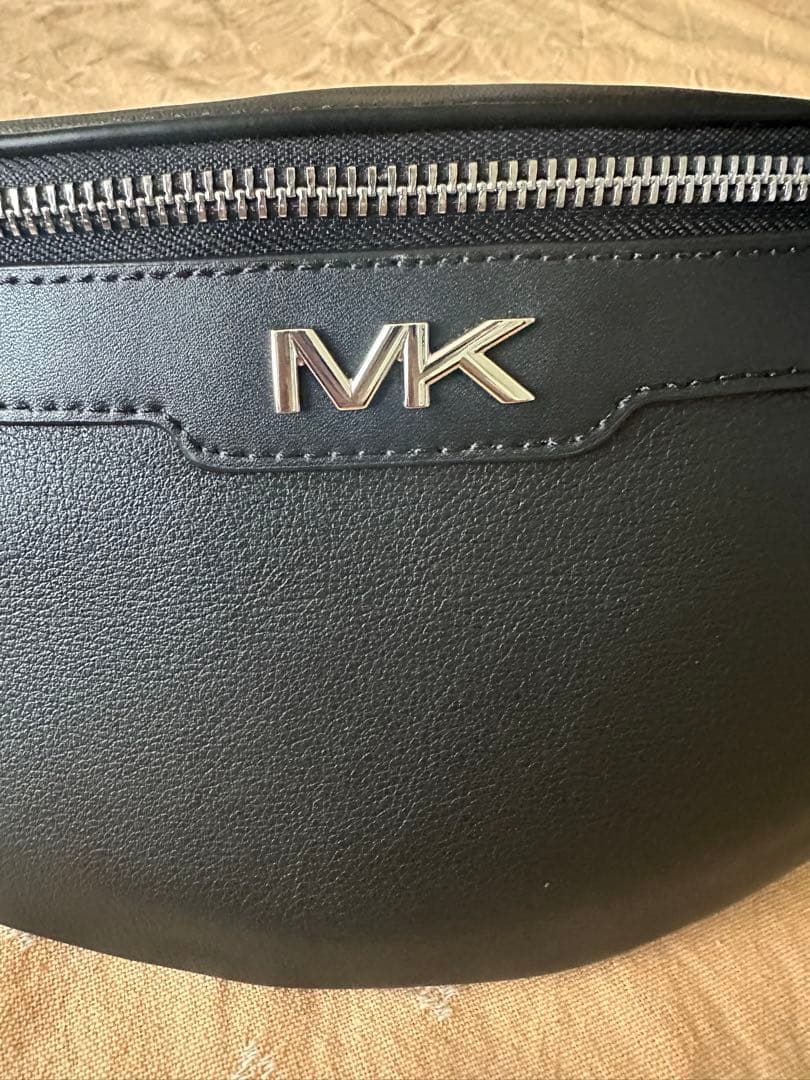 マイケルコース　メンズ　黒 ウエストポーチ