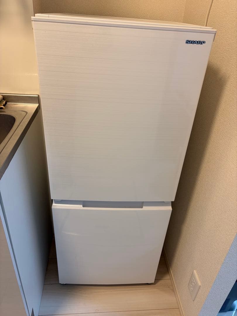『発送日限定』SHARP 2ドア冷蔵庫 152L SJ-D15G-W 2021年