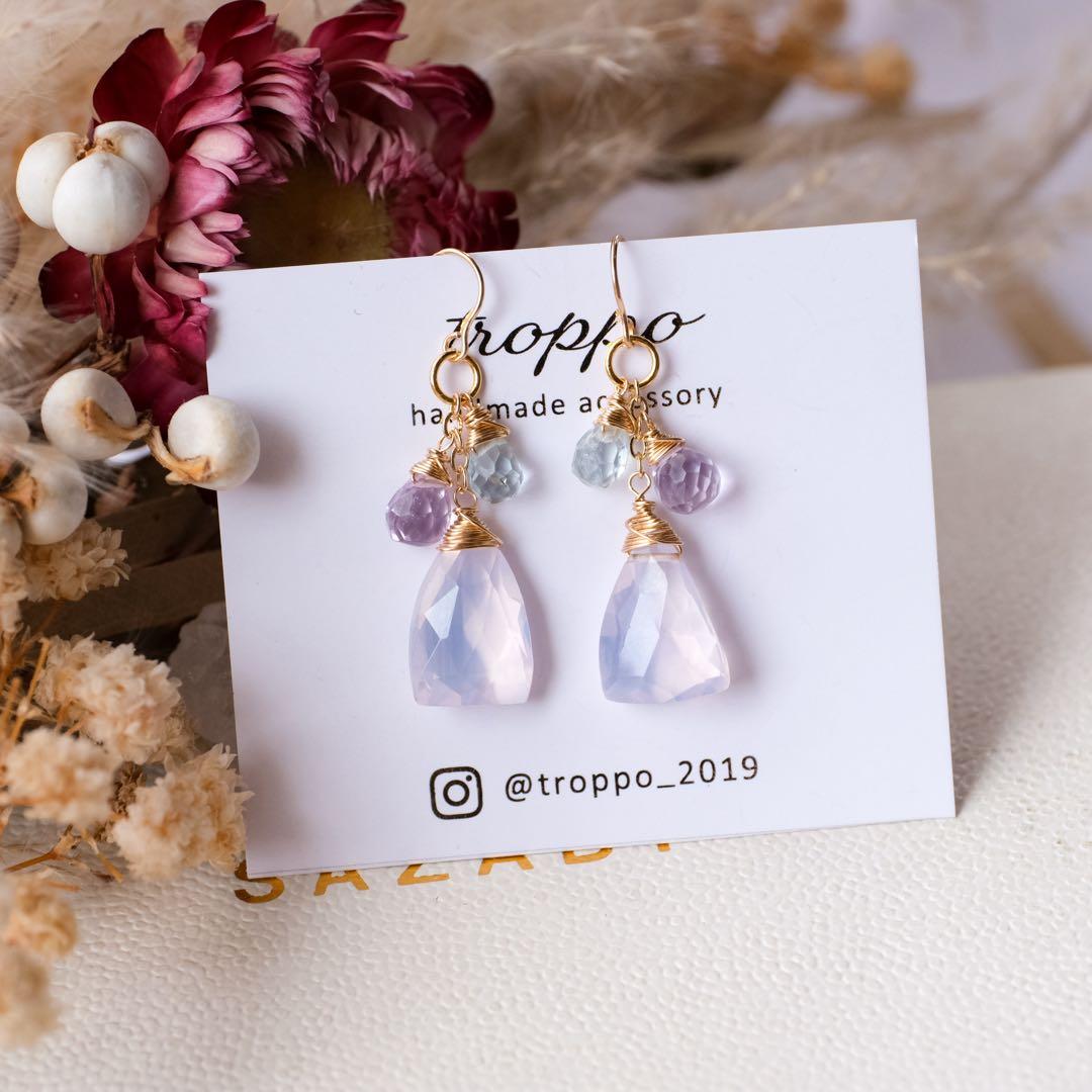 ポメころび ♦︎14kgfスコロライトトライアングルピアス/イヤリング