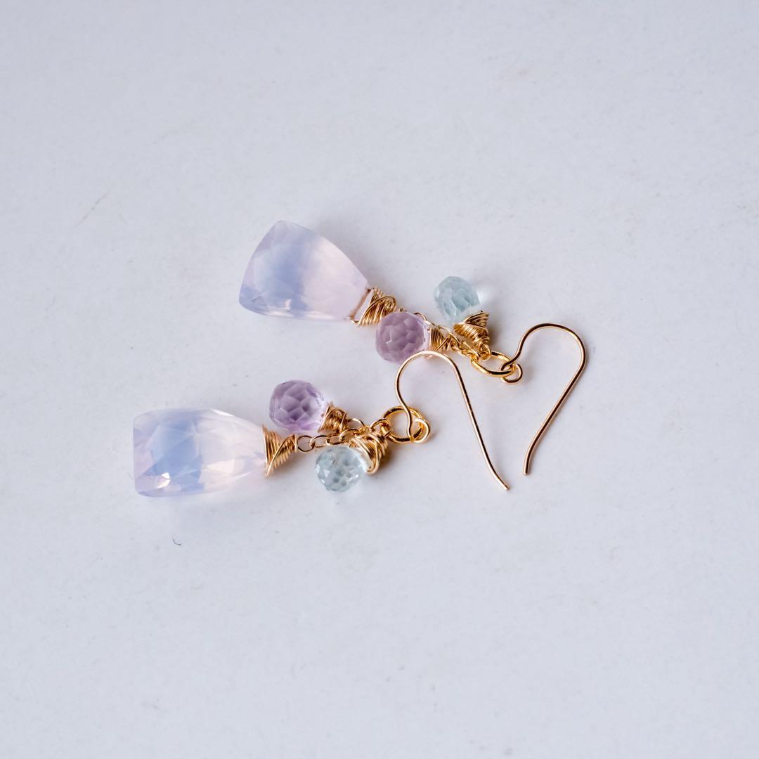 ポメころび ♦︎14kgfスコロライトトライアングルピアス/イヤリング